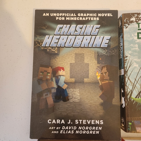 Lot Of Kids Graphic Books Minecraft House Of Robots Public School Superhero - Picture 2 of 5